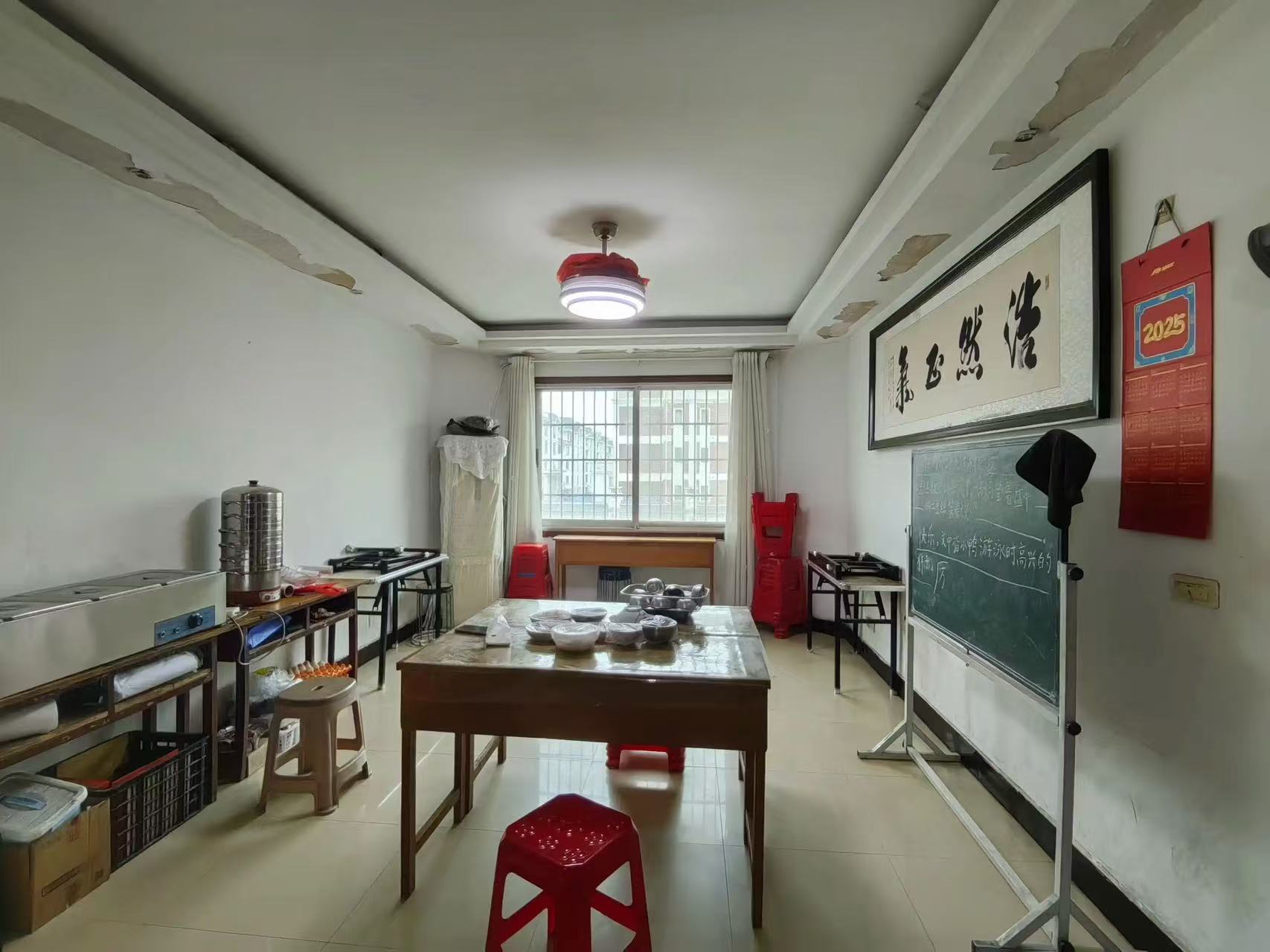 捡漏，城西，徳政园，步梯好楼层4楼，精装3房2卫