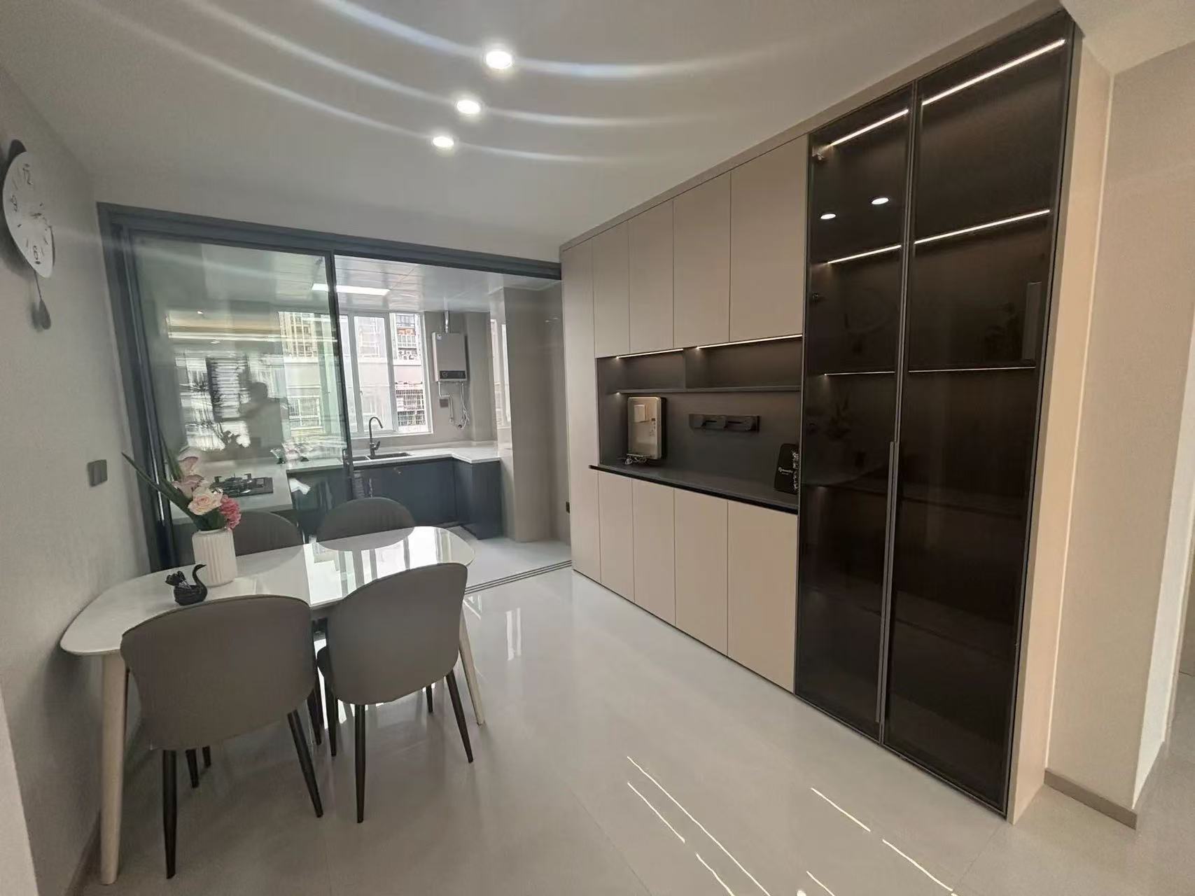 城南，元泰三中旁，汉江景苑，电梯小高层，精装三房，证满二