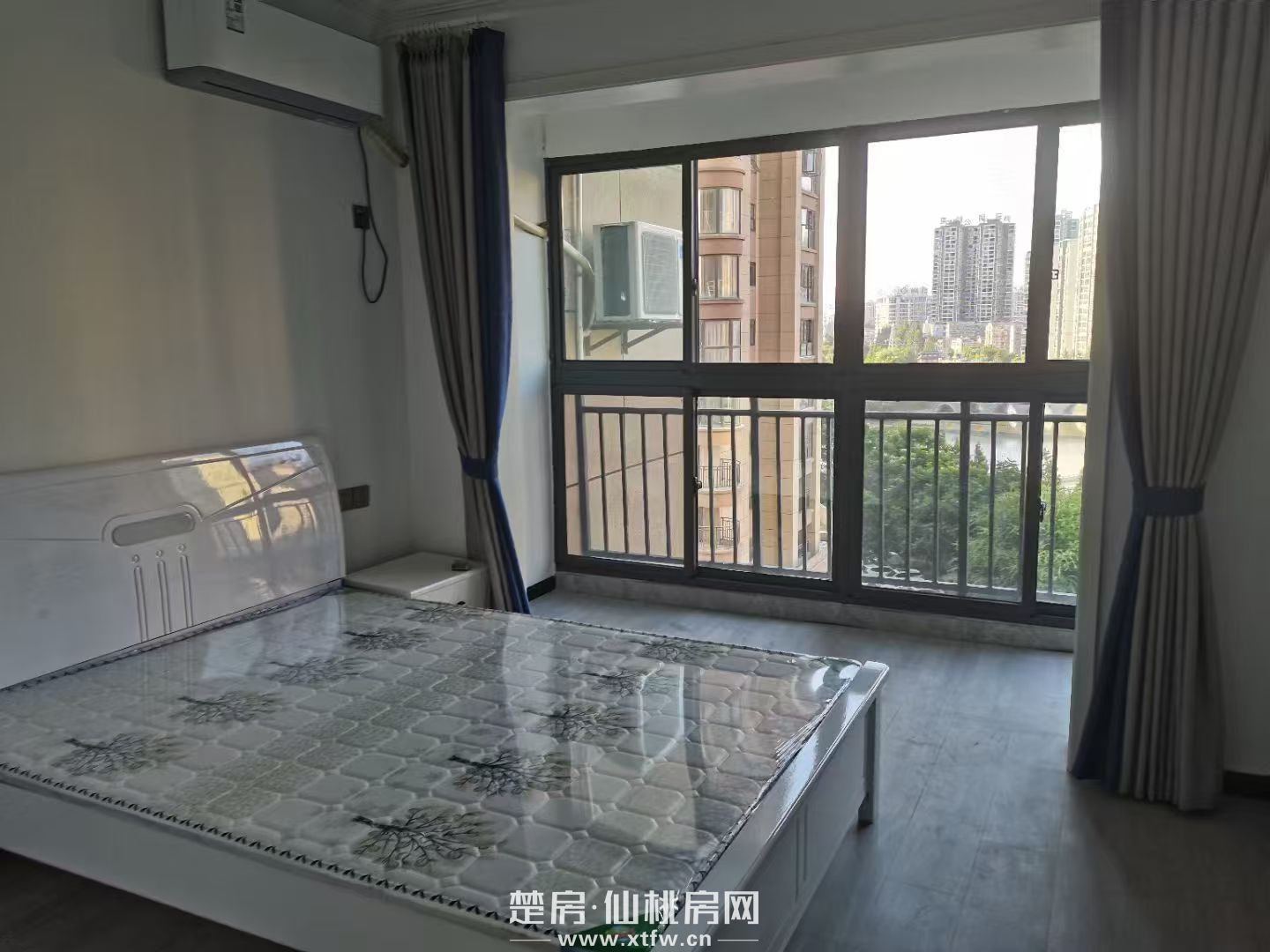 元泰三中旁精装修新房出租