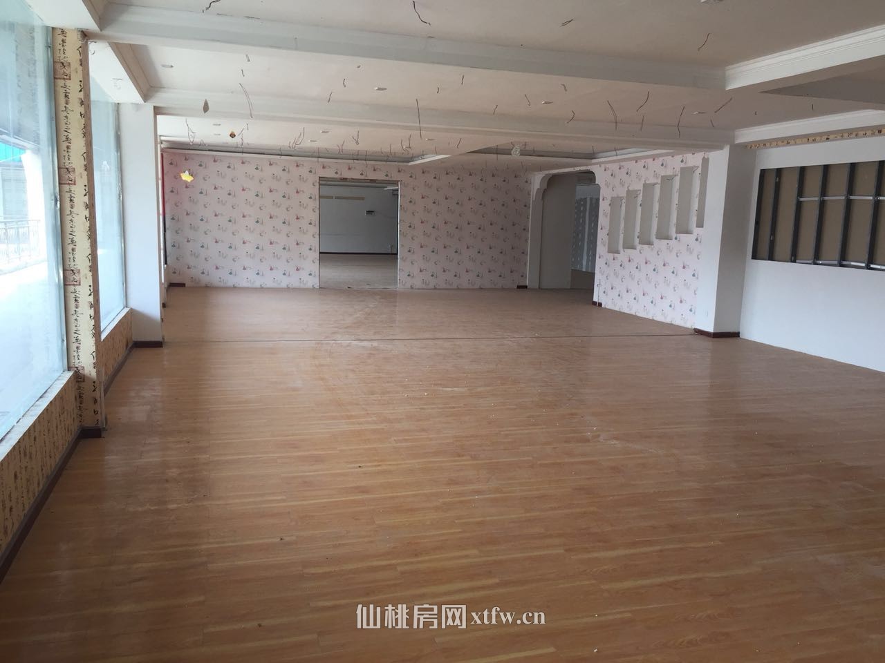 恒迪建材二期二楼门栋1500㎡出租（整体.分段出租均可）