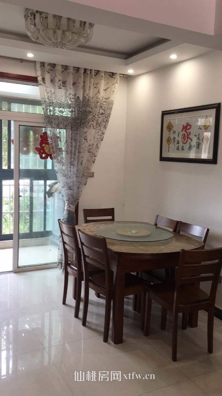 翰林公館，一中對面 房坐北朝南