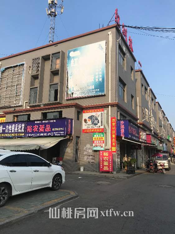 靠近仙桃汽车站-临街商铺因私急售