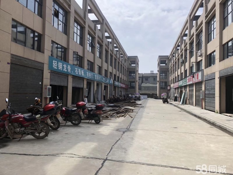 云飛東大門商鋪，總價低，可自營，可出租可自住