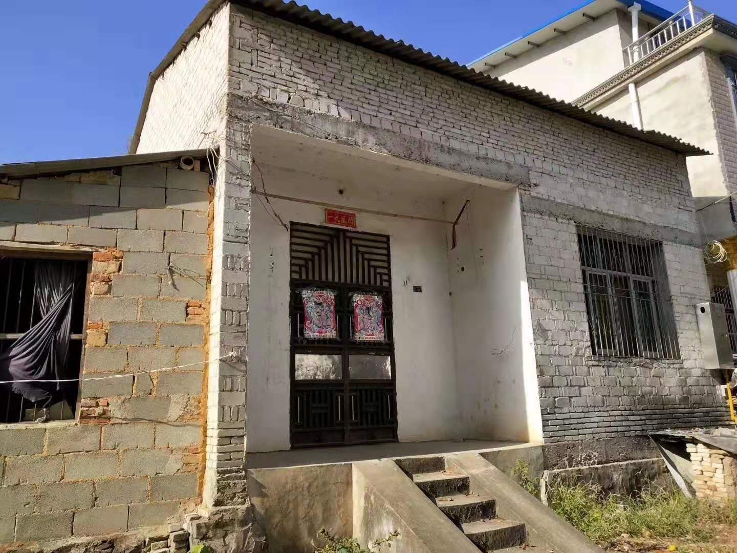 蕲春房产网 出售信息 芝麻山单门独院,平房  1/ 7