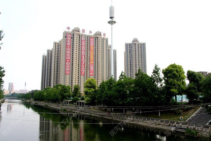 康灣一品 臨河絕版70平河景好房出售~采光一流