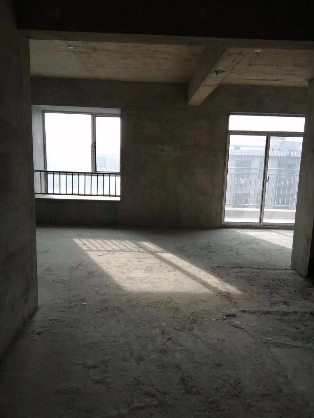 康灣一品臨河 70平河景好房出售~采光 
