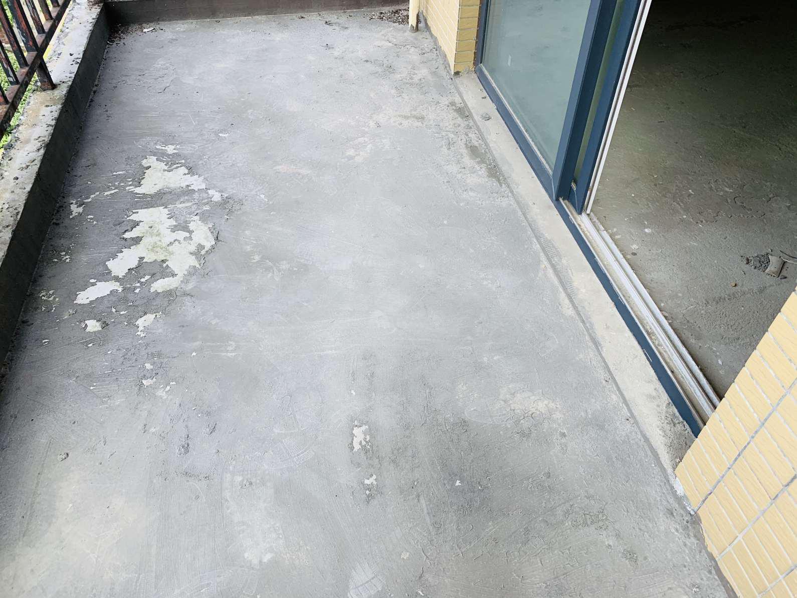 三豐鼎城送露臺(tái)入戶花園證滿兩年