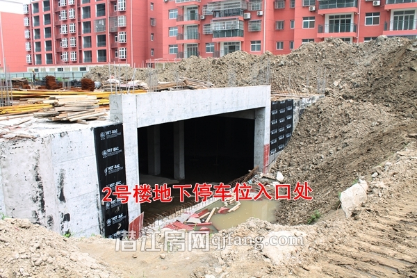 乐活春天5月工程进度 1号楼建至9层