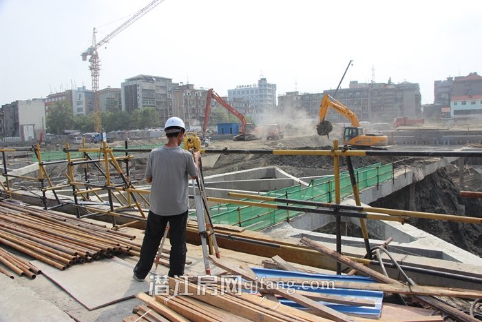 金橋廣場8月工程進度 所有承載力樁體已完工