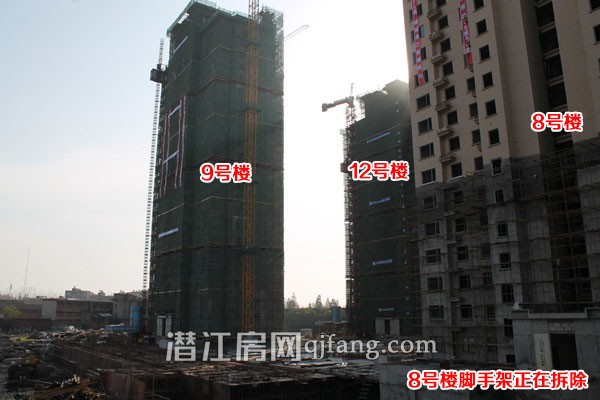 中南世纪锦城12月工程进度：4号楼建至11层