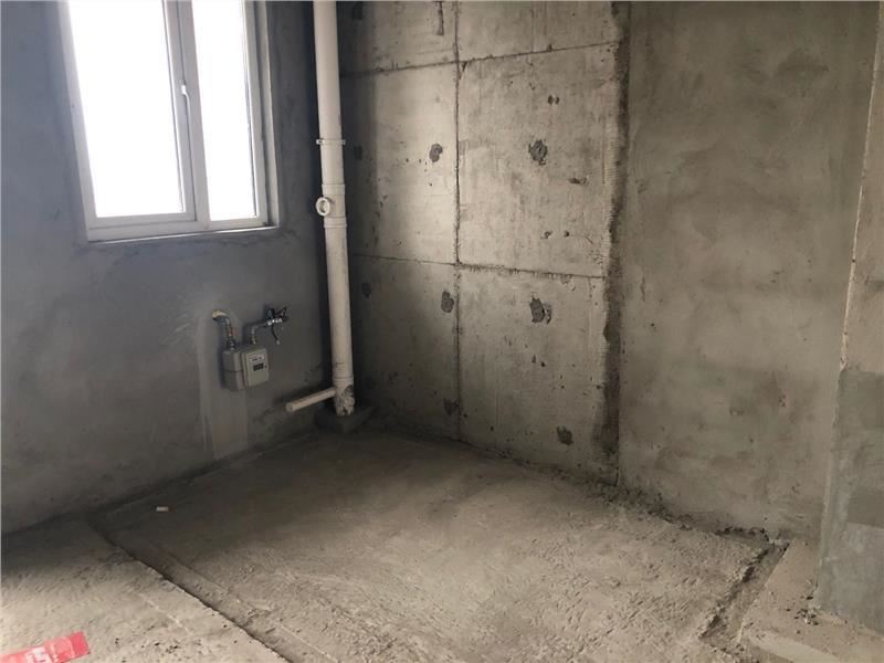 仙桃 旁滿庭春大三房送入戶花園毛坯 看房