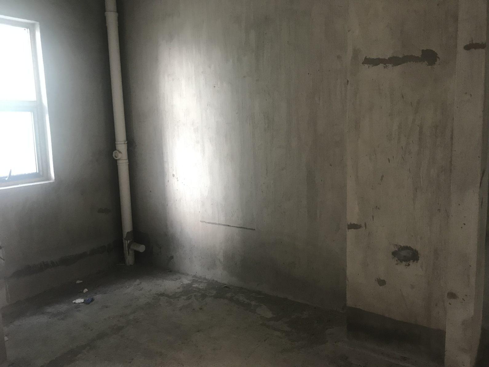 元泰未來城c區(qū)毛坯四房超大陽臺南北通透戶型方正