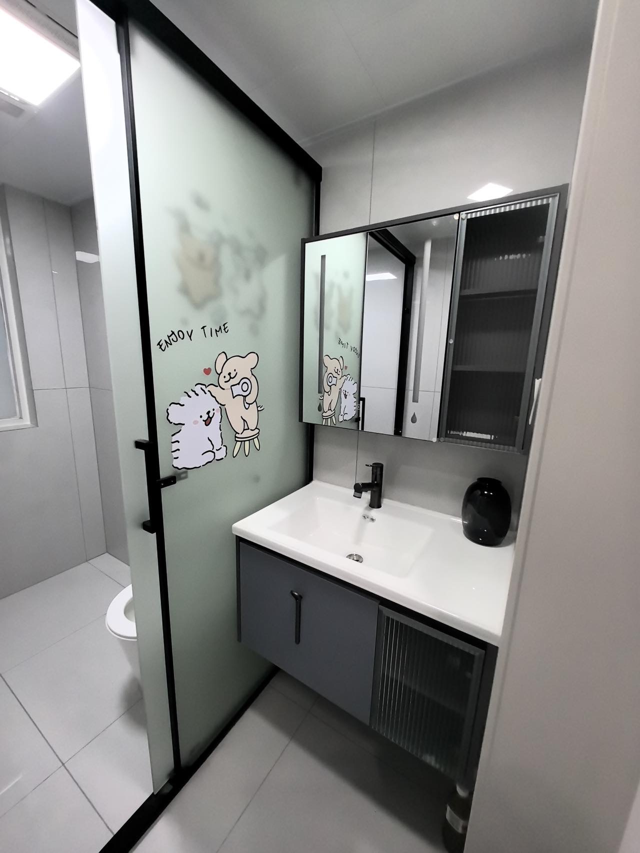 西城名苑2室2厅精装修拎包入住交通便利房东直租