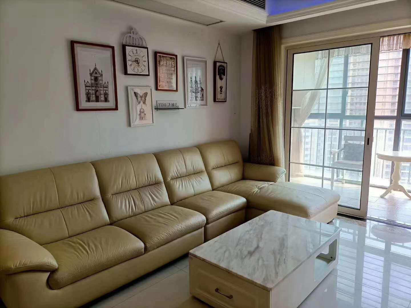 城南湖景房，朝南户型，毛坯三房，新二中旁，户型方正