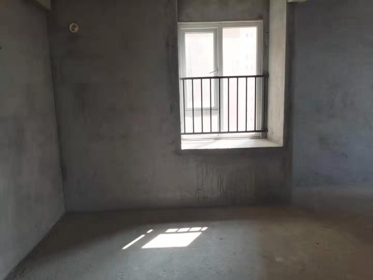 急售，捡漏，满庭春，电梯好楼层，满2，毛坯三房，33万