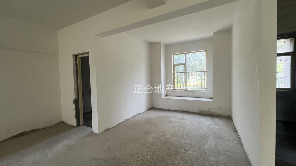 ？捡漏，吾悦旁，新城名都，单价4800，采光好，毛坯边户