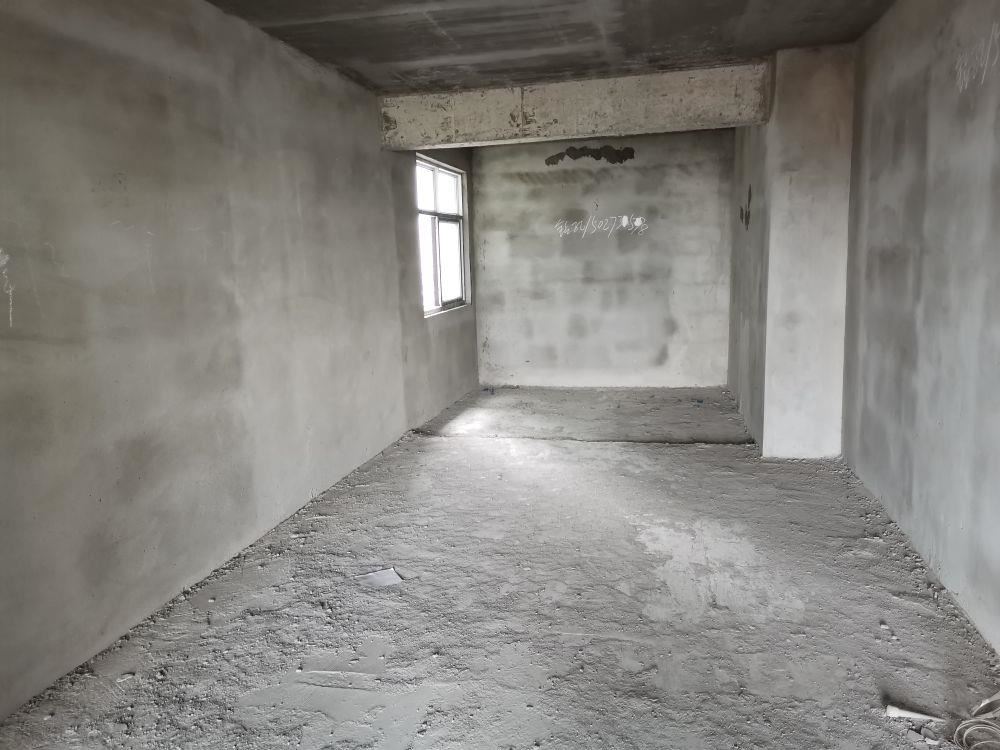 城南 單價(jià)4400元 尹臺(tái)公館 毛坯三房 電梯中間樓層 位置好