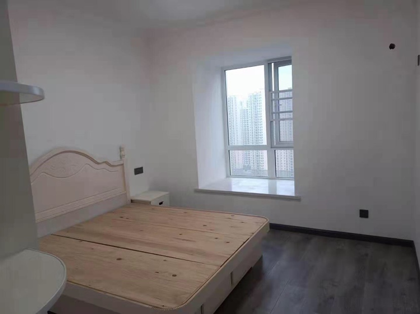 森林國際城湖景精裝大兩房，電梯好樓層證滿二新二中附近