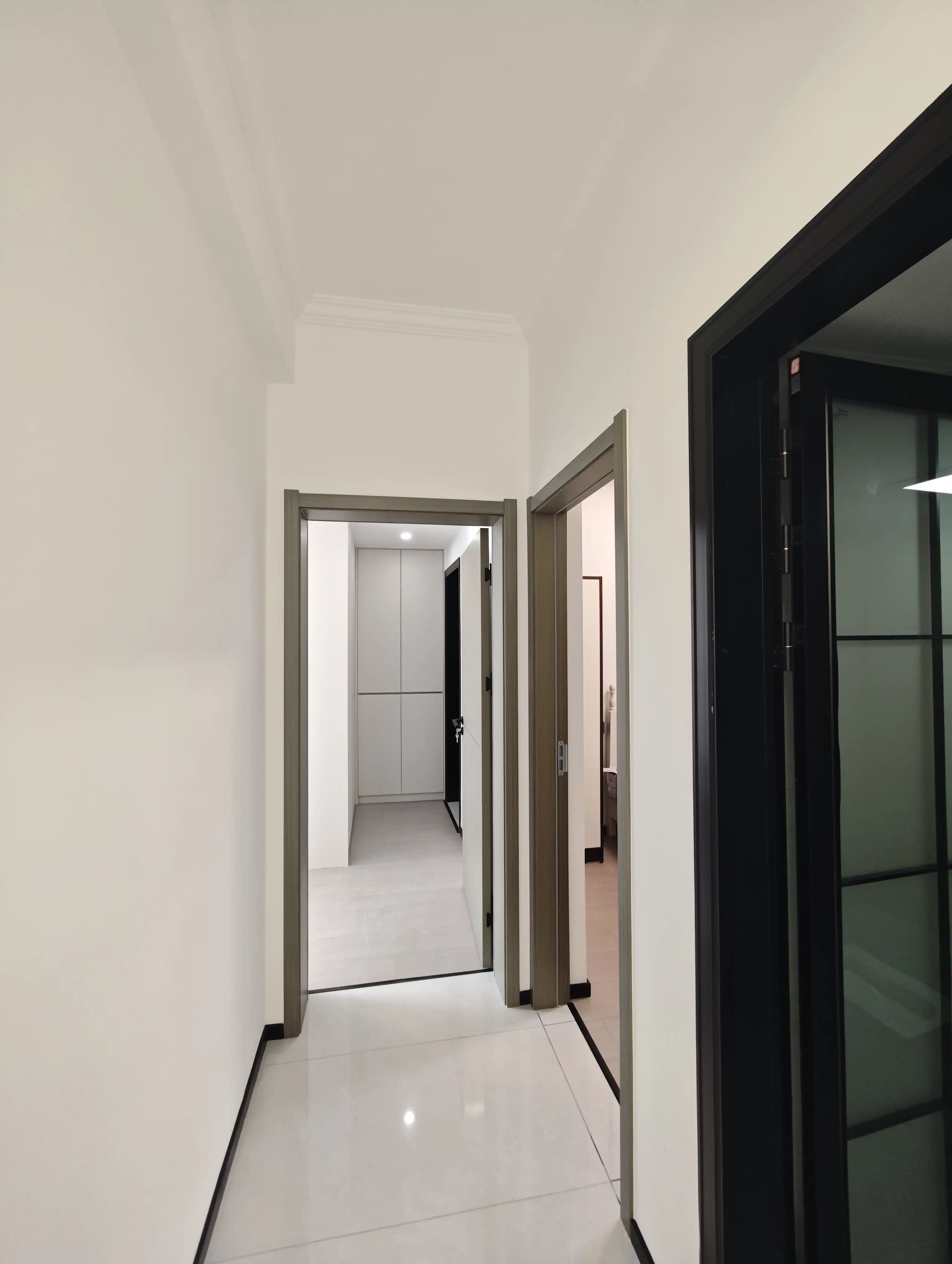 降价了，捡漏，风和日丽，精装三房两卫，单价5千精装，好楼层，阳台外就是三中