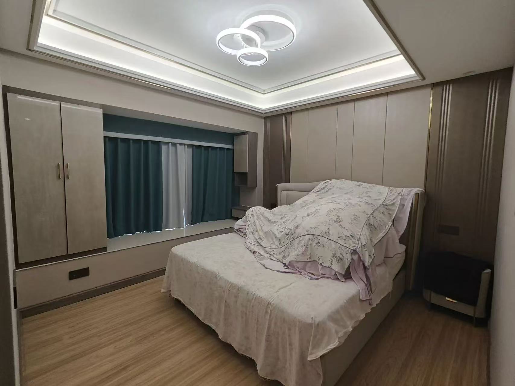 城南，碧桂园，单价5800，精装四房，成色新，证满二，好楼层