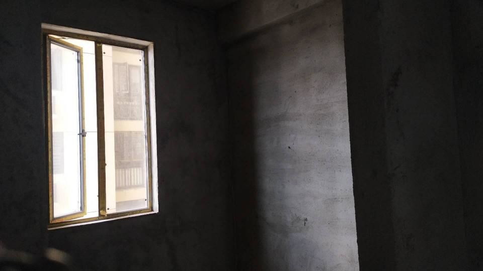 武商旁，財(cái)源盛景電梯中層，有證可按揭，單價(jià)美麗，看房方便