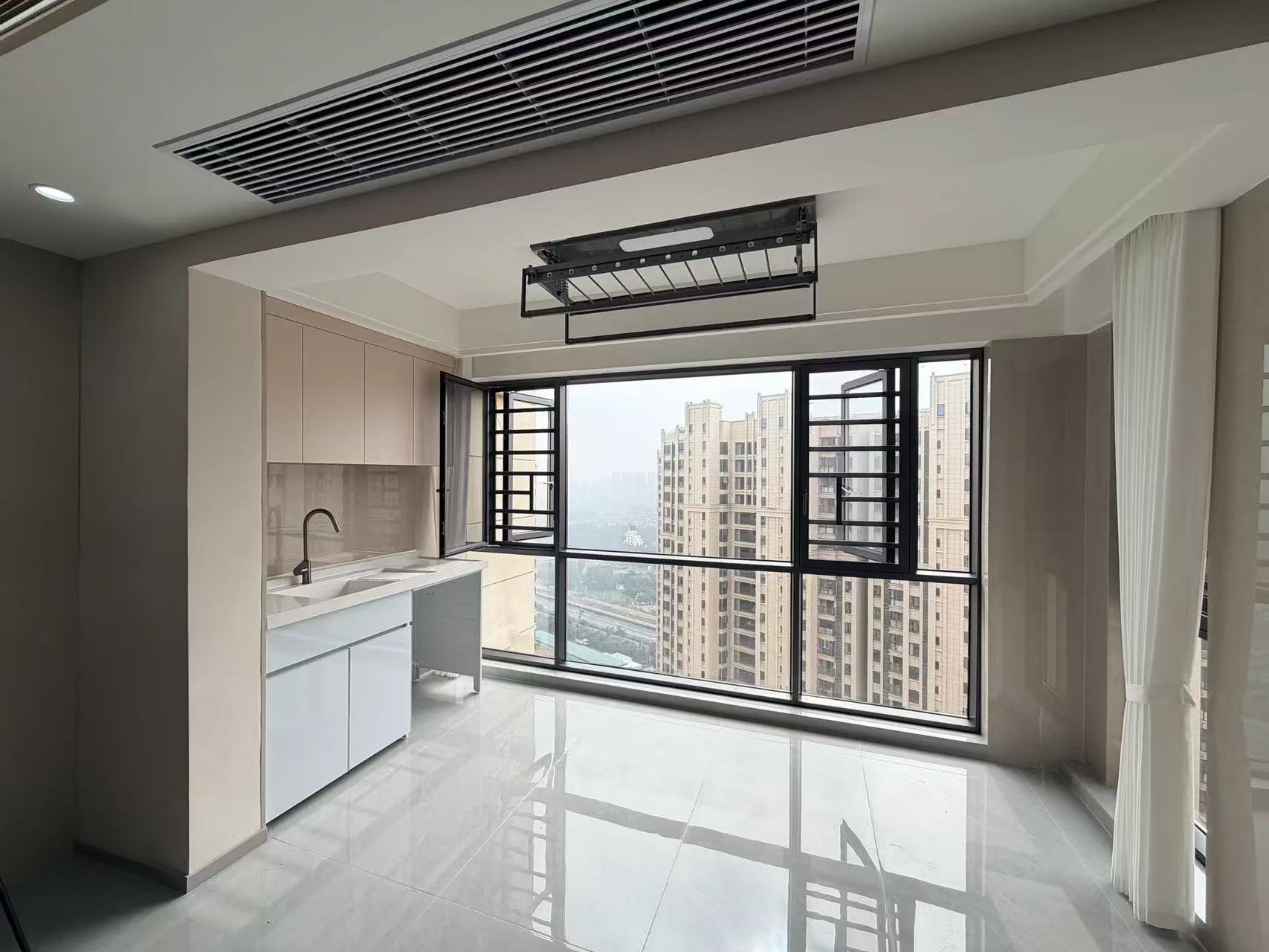 城南，御湖世家，湖景房，电梯好楼层，单价5600多，送车位证满二