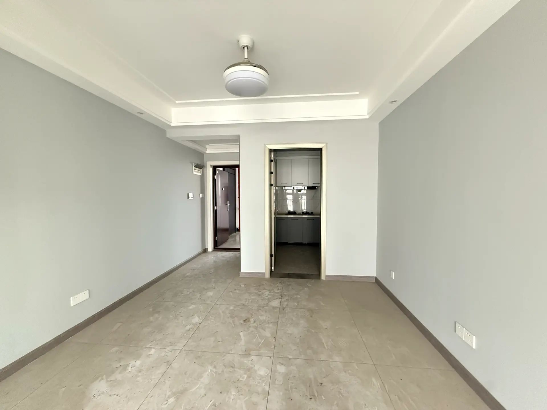 亏本出售，城南，沔阳公馆精装三房，全新装修，电梯好楼层，证满二