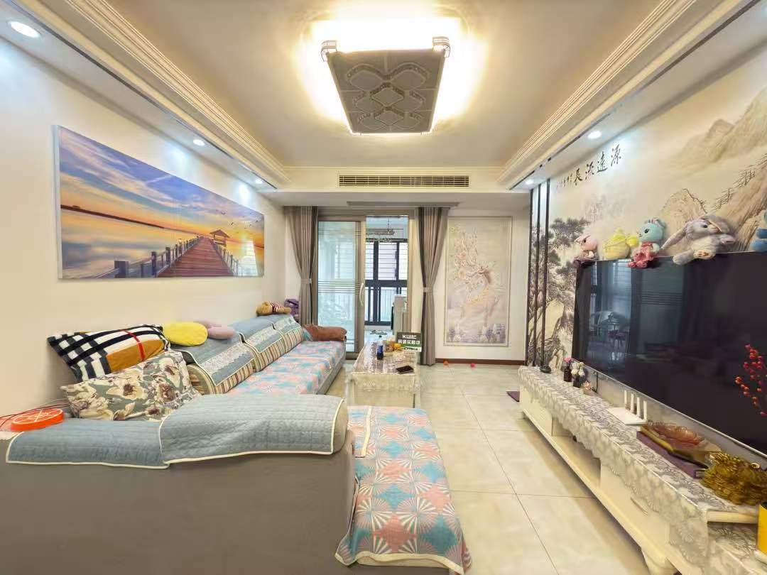 一中正对面，翰林公馆，温馨3房2厅，成色新，好楼层，证满二