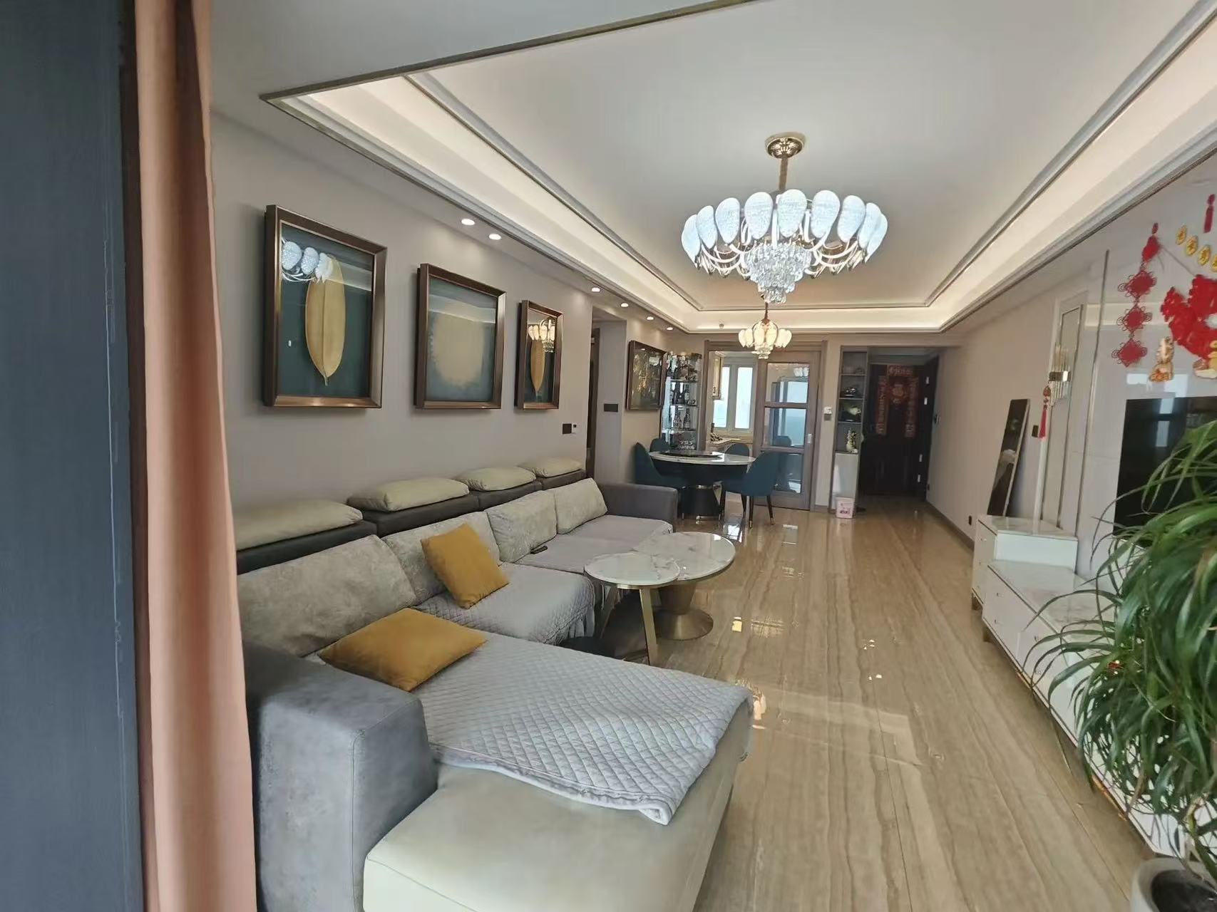 城南，碧桂园，单价5800，精装四房，成色新，证满二，好楼层