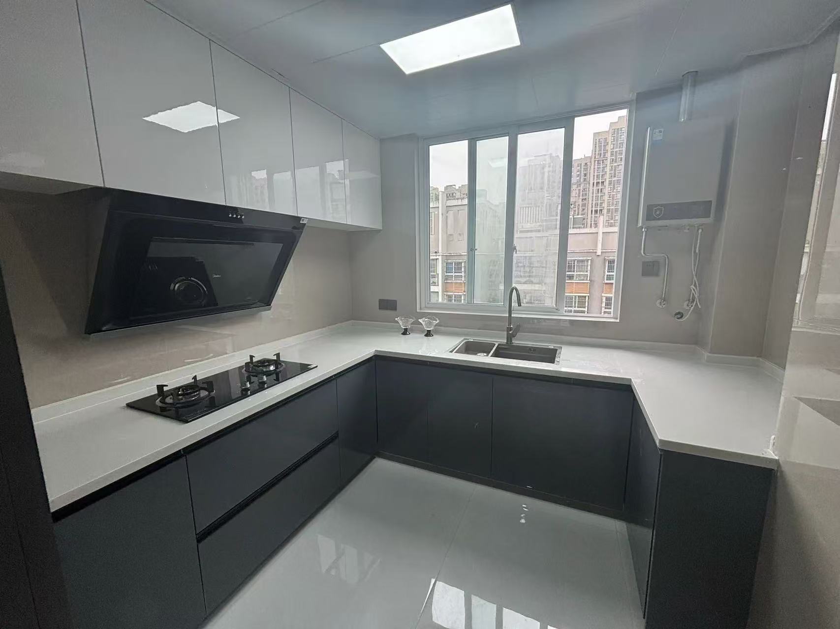 城南，元泰三中旁，汉江景苑，电梯小高层，精装三房，证满二