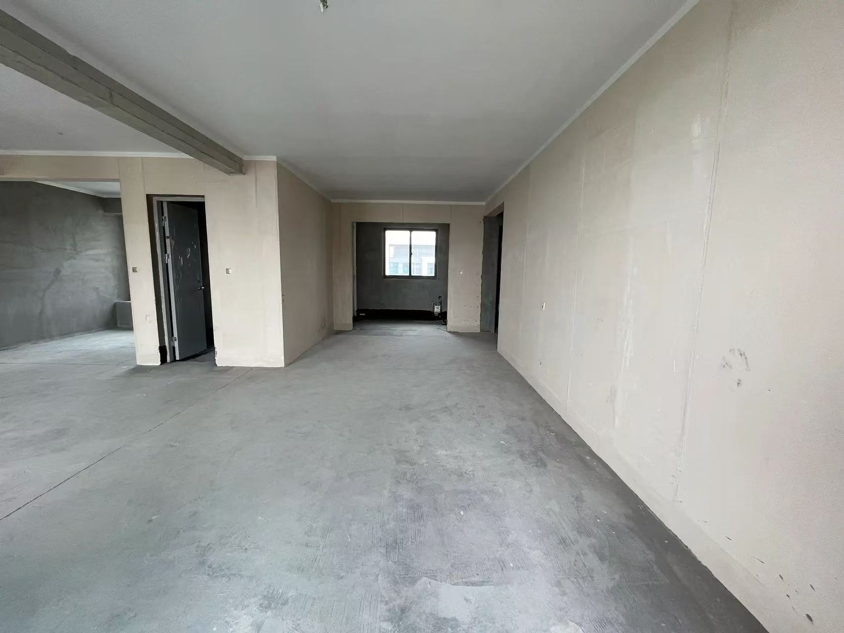 城南，吾悦广场，毛坯三房，采光好，单价4900