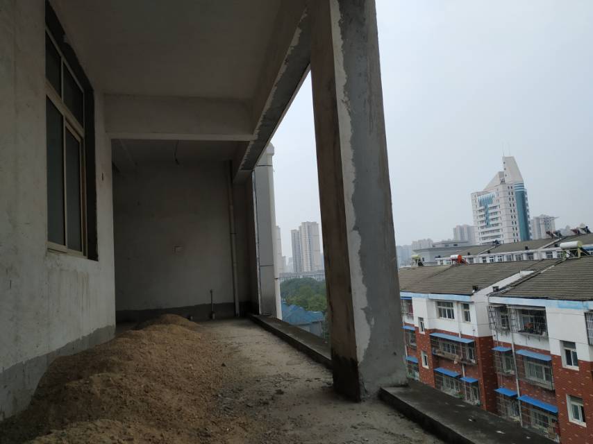 沃爾瑪附近200平方左右大房子