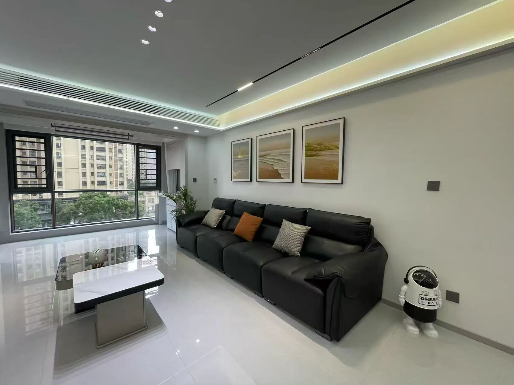 降价了，捡漏，和合国际，全新装修，精装大四房，证满二，诚心出售