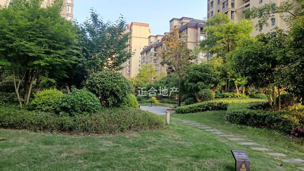 捡漏，城南，银孚领秀城，降价，西边户，带车位78万，证满二