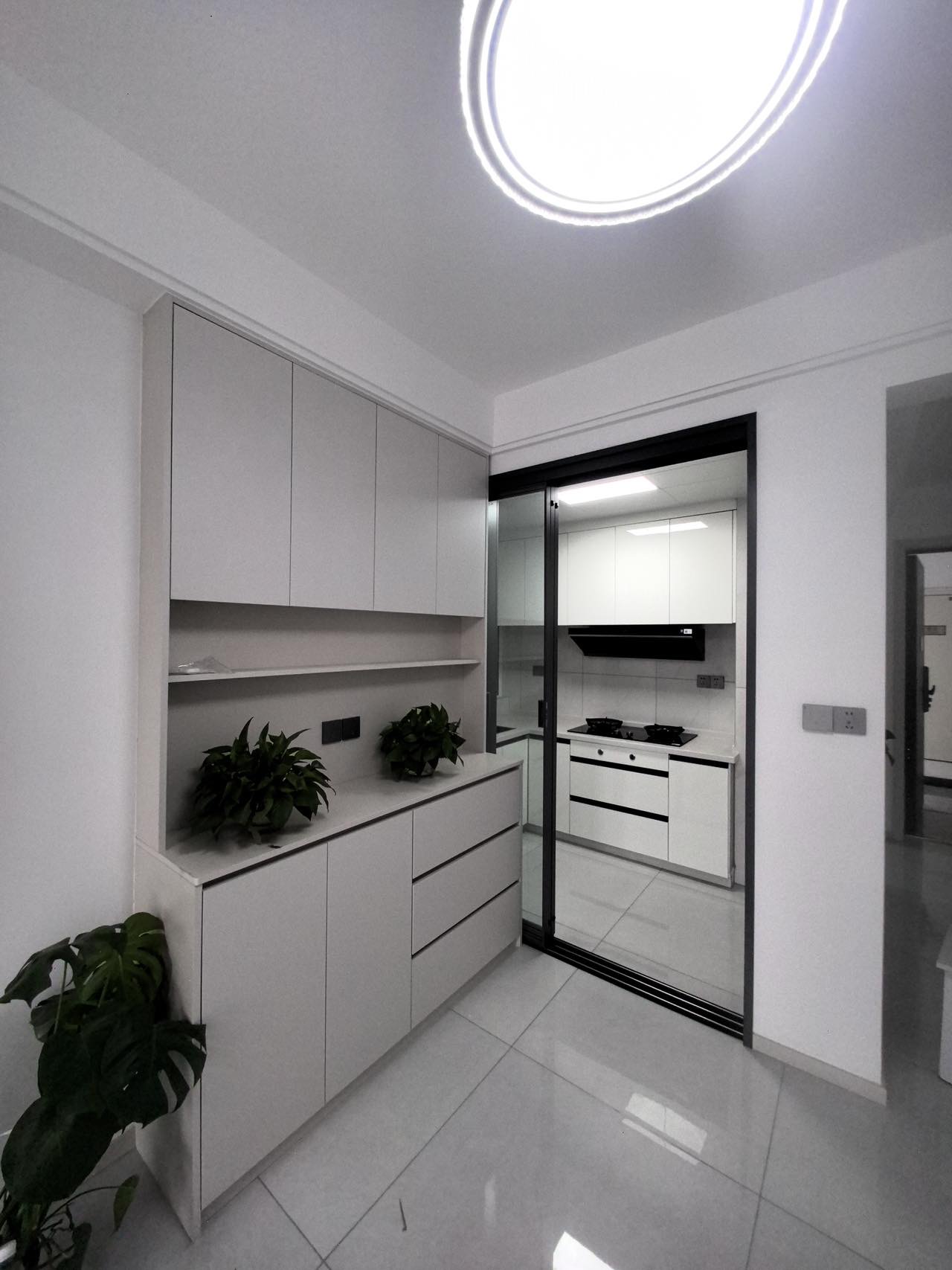 西城名苑2室2厅精装修拎包入住交通便利房东直租