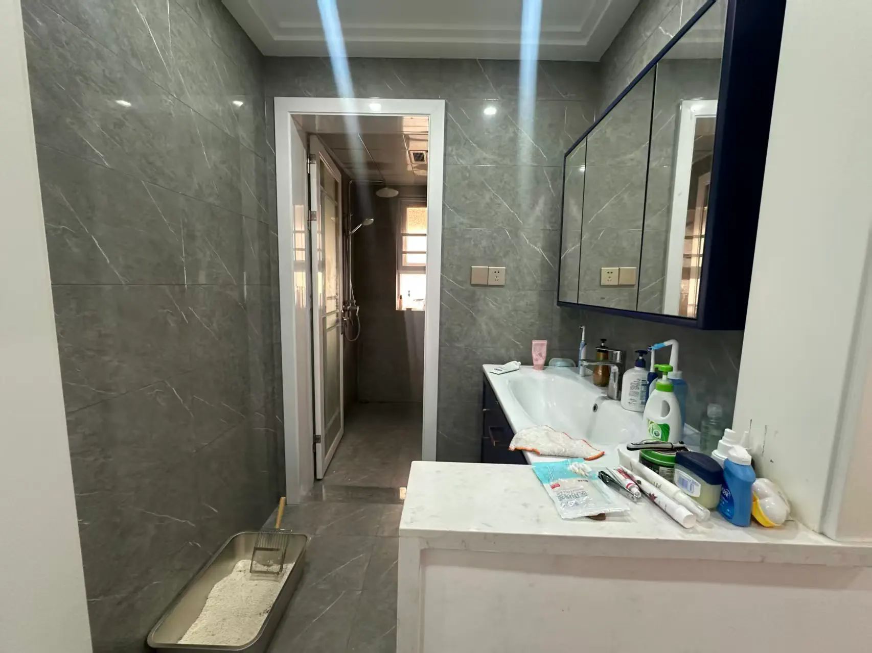 满庭春供暖房，边户，单价4300，​保养成色新，拎包入住，电梯6楼