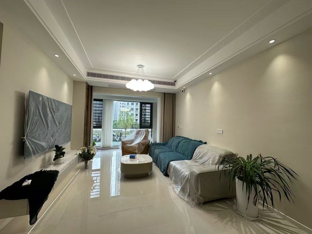 271，锦绣江山望府，精装三房，全屋顾家家居中央空调，证件满2，采光好