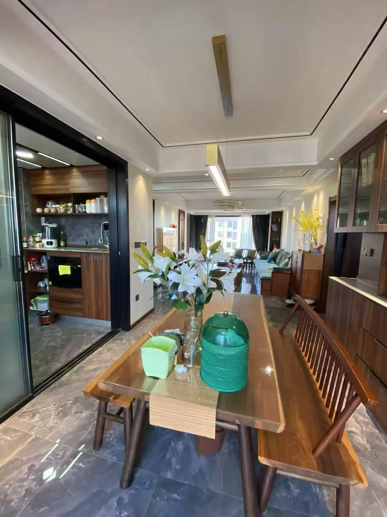 降价了，亏本出，城南，领秀城，凤凰层，东边户，全屋品牌装修，带车位，证满二