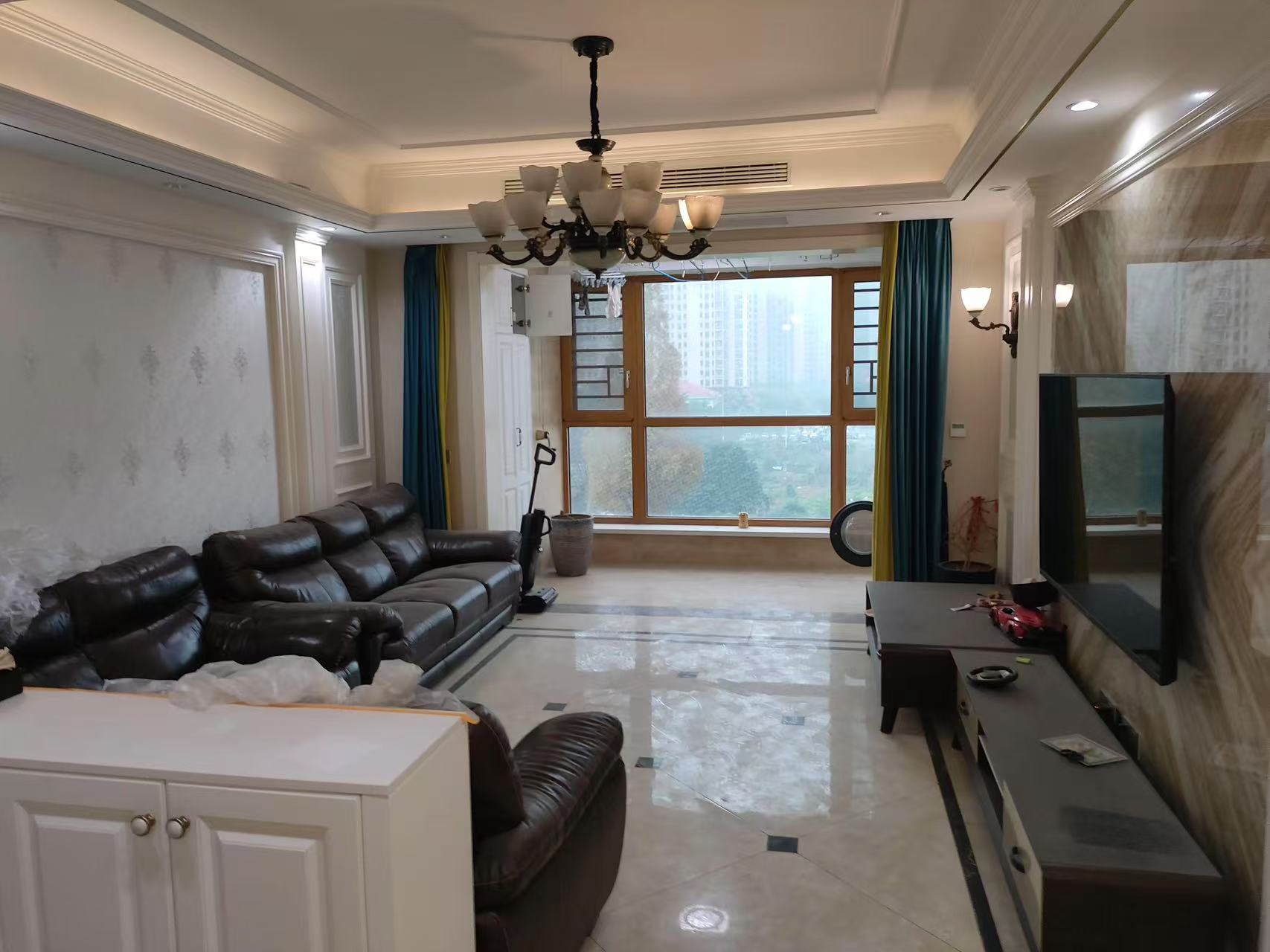 亏本出售，捡漏，新城壹号5期，电梯洋房，好楼层，证满二