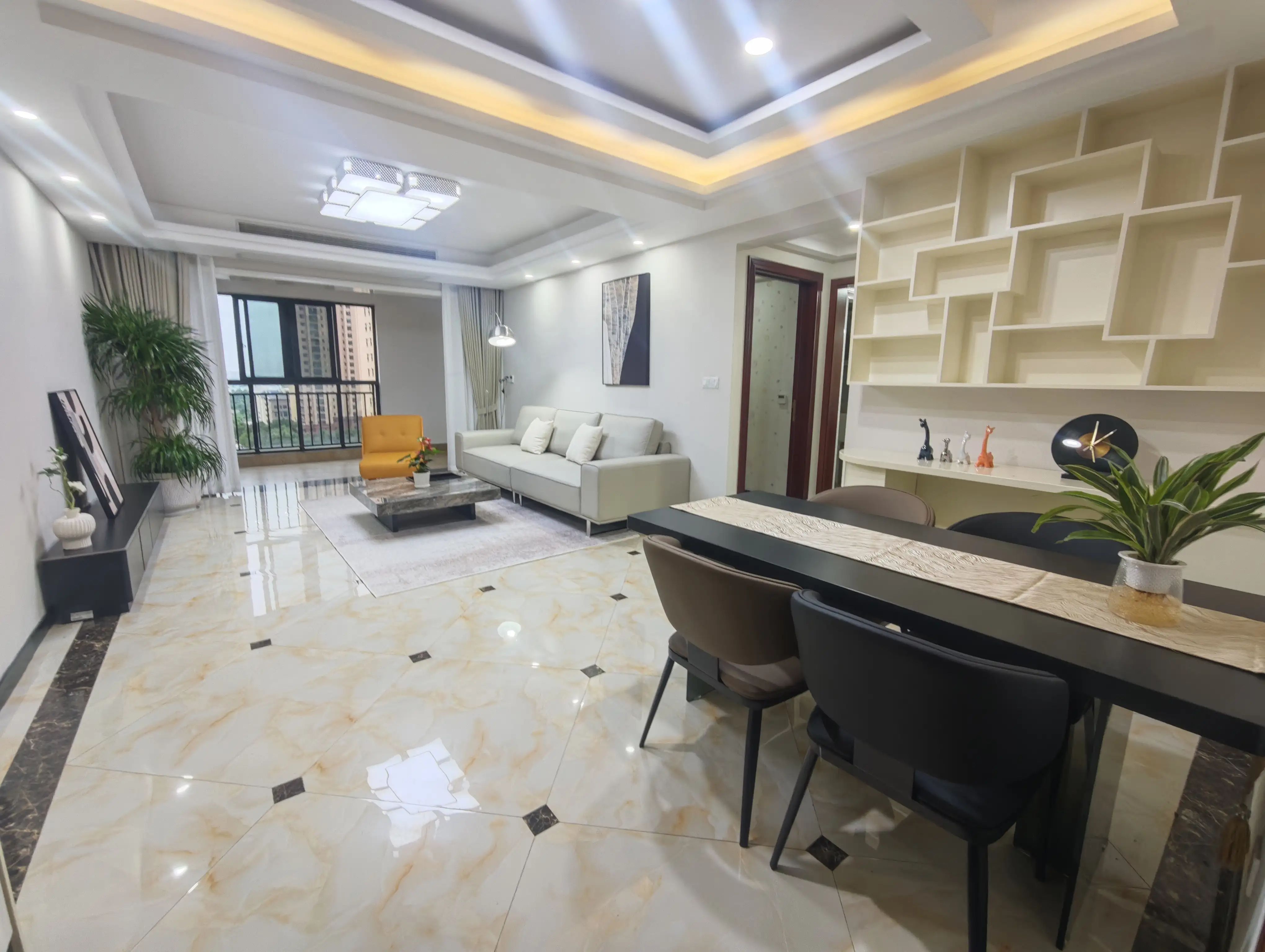 急降5万，满庭春，单价4300，中间好楼层，满二，拎包入住