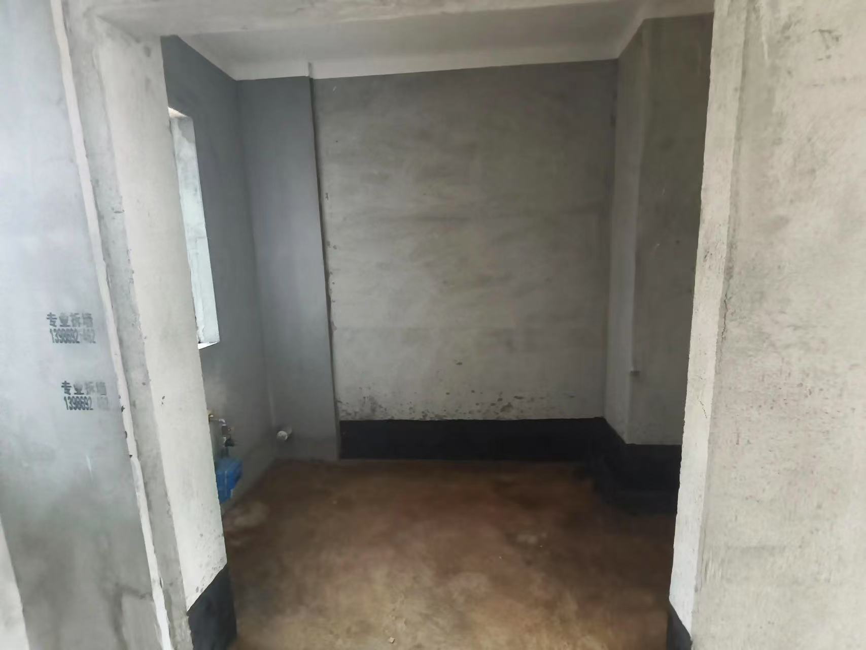 城南，森林国际北苑，精装三房两卫，好楼层，东边户，7米长阳台