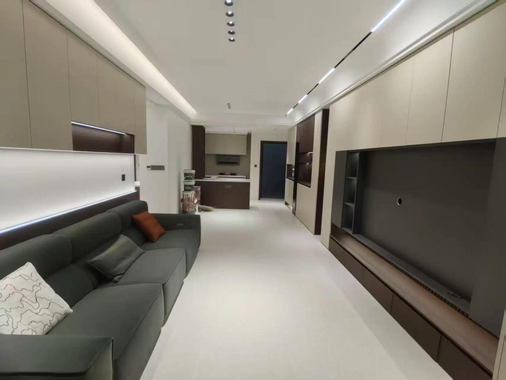 捡漏，城南锦绣江山望府，亏本出售，业主包满二，降价7万，精装两房