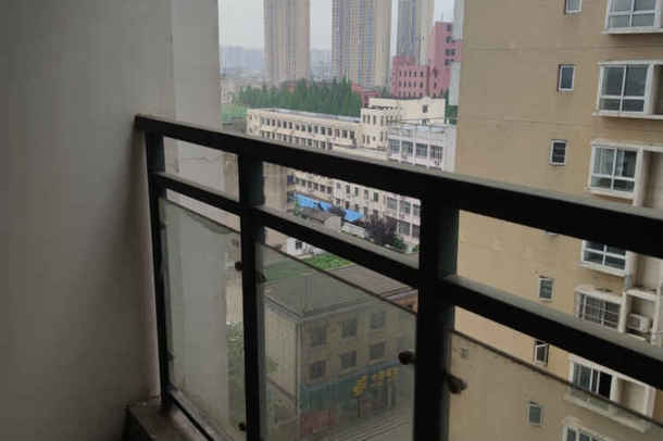 锦江国际还建房，便宜卖了